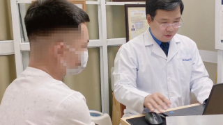 Nam thanh niên cầu cứu bác sĩ khi mắc bệnh do tjnh 1 đêm